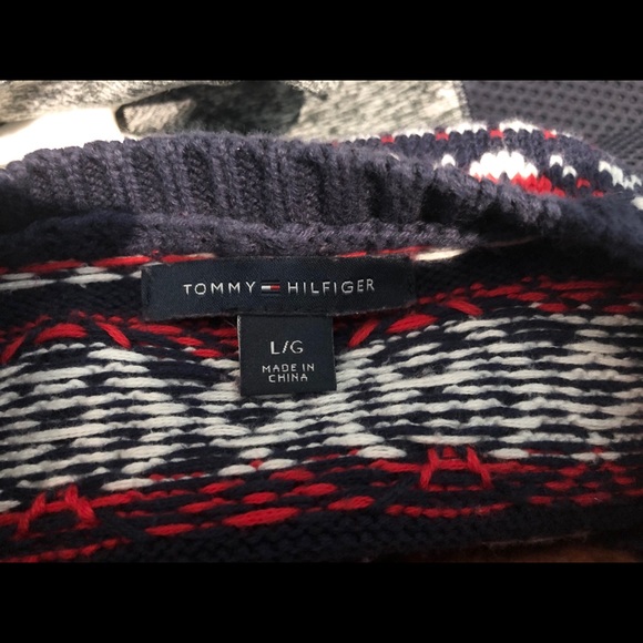 Cozy TOMMY HILFIGER Red, White and Blue Sweater - Picture 6 of 7